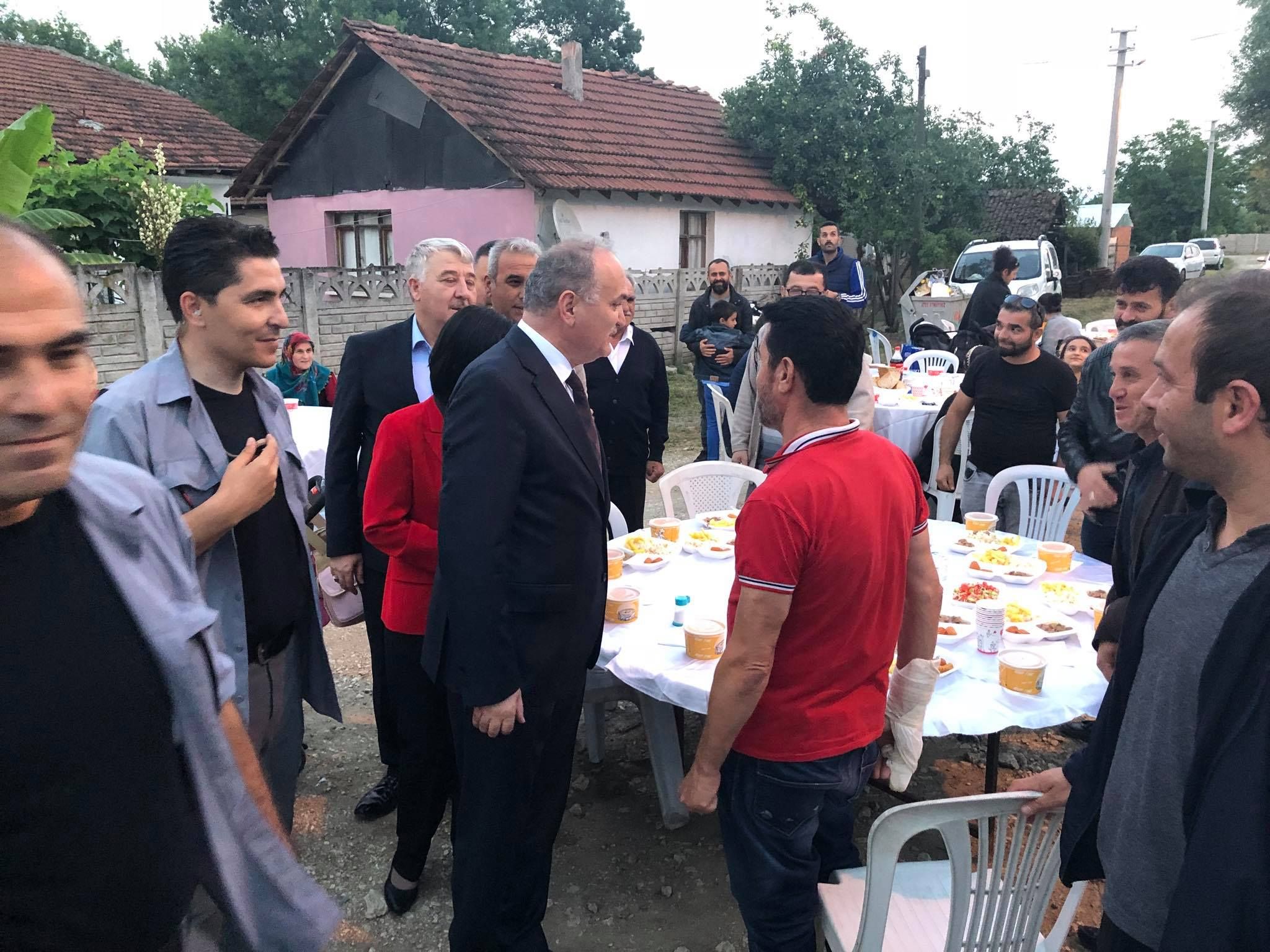 Topçular Mahallesi Ahmetçiler Camii Açılışı ve İftar Programı