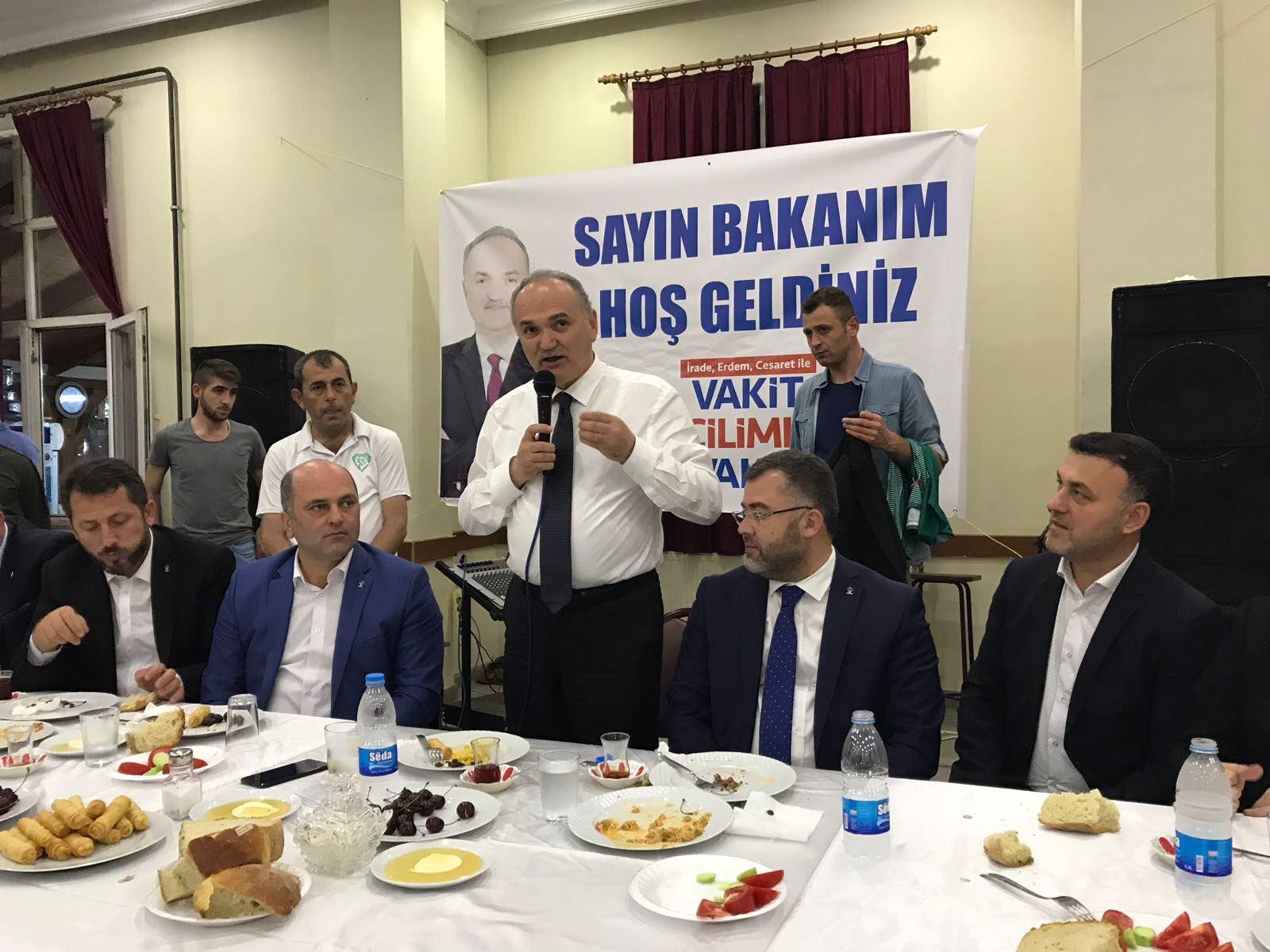 İlçemizde Bakanımızın Katılımıyla Sahur Programı Gerçekleştirdik