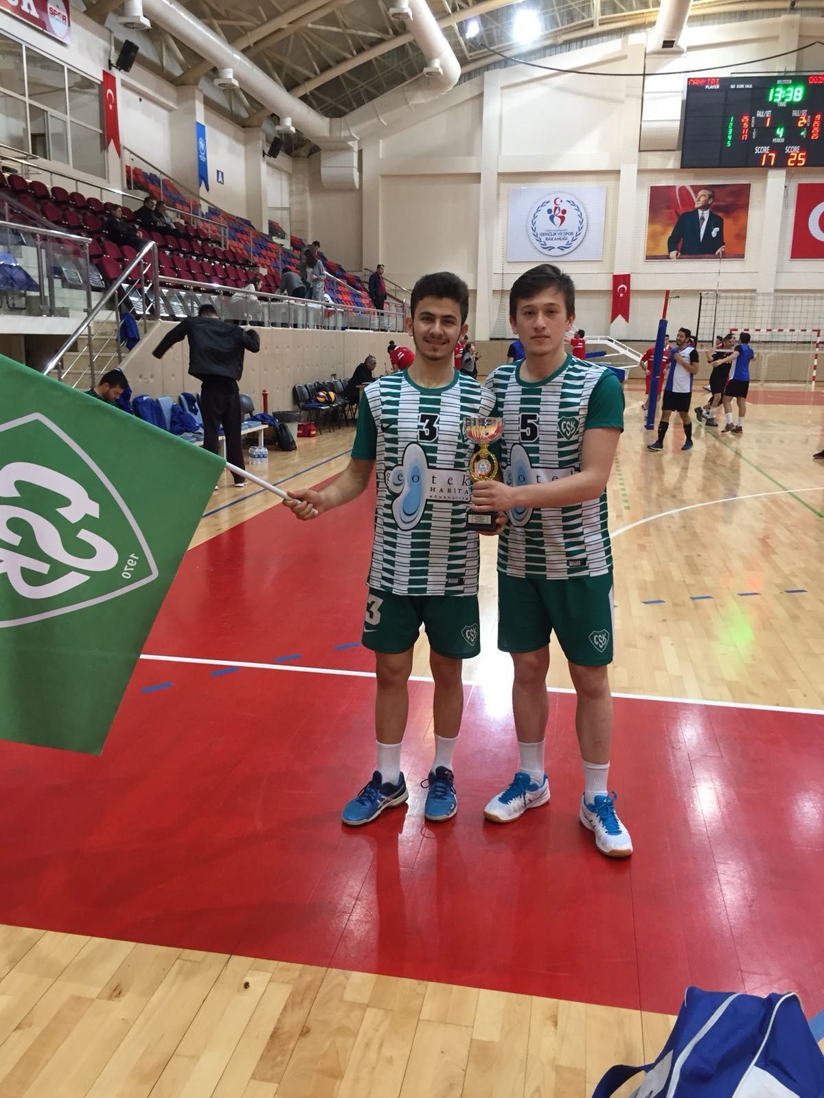 Çilimli Belediyespor Voleybol Takımımız Gurubunda Şampiyon Olarak 2. Lige yükseldi