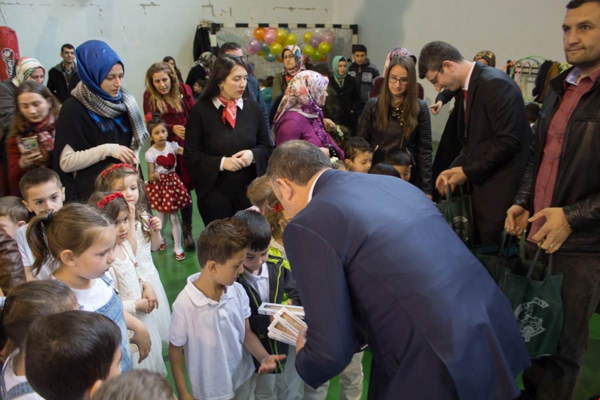 İlçemizde 23 Nisan Ulusal Egemenlik ve Çocuk Bayramı düzenlenen törenlerle kutlandı