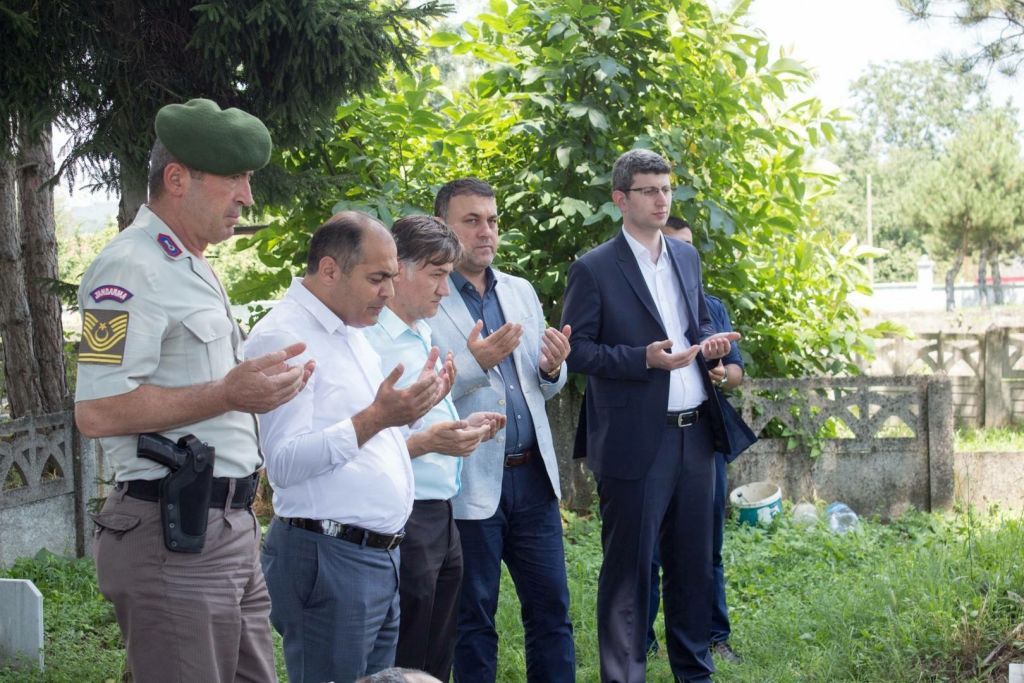 15 Temmuz Şehitleri Anma, Demokrasi ve Milli Birlik Günü Etkinlikleri Şehitlik Ziyaretleri ile Başladı