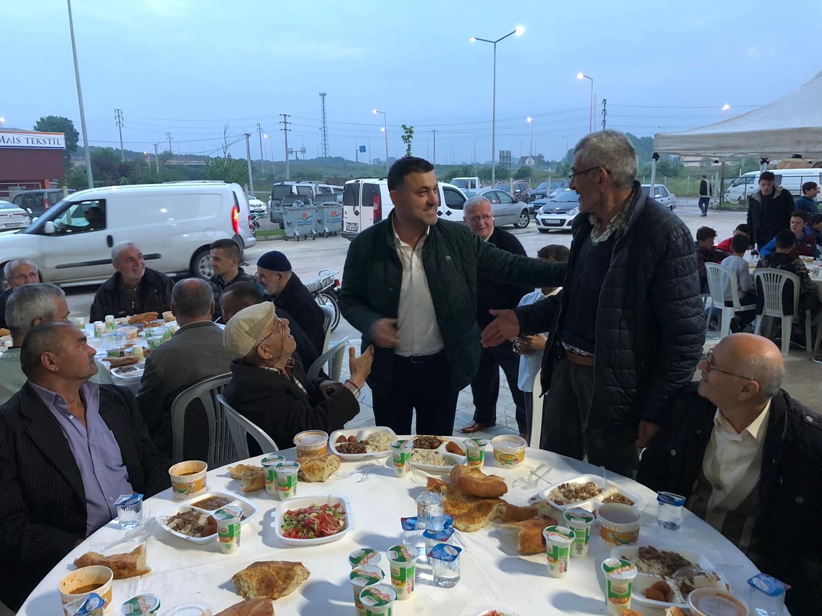 Başkan Yavuz, Arabacı Mahallesinde Düzenlenen İftar Programına Katıldı