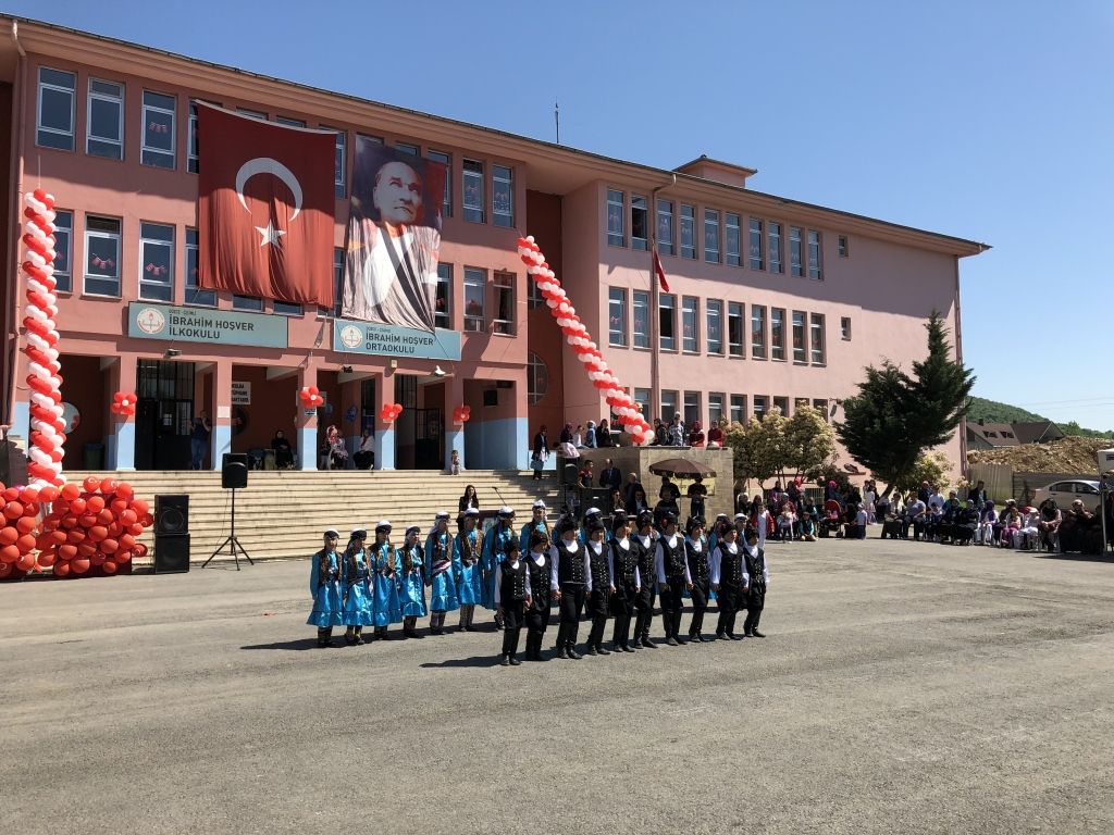 İlçemizde 23 Nisan Coşkuyla Kutlandı